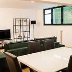 Fee4Me Elegant Navigli Milan Apartment